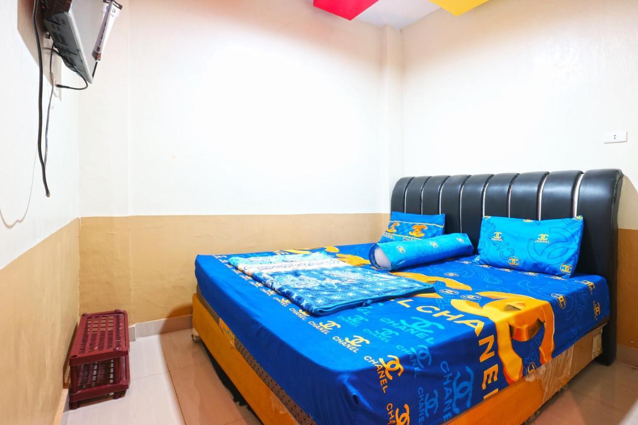 Penginapan Medan Exterior foto