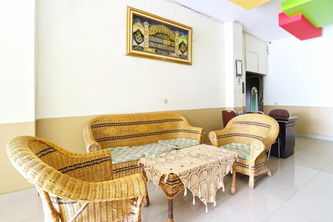 Penginapan Medan Exterior foto