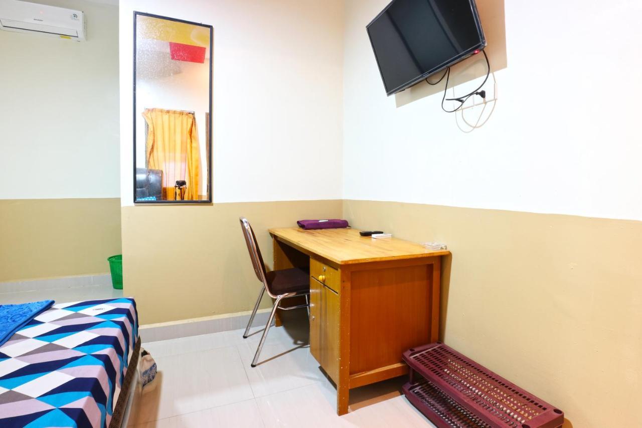 Penginapan Medan Exterior foto