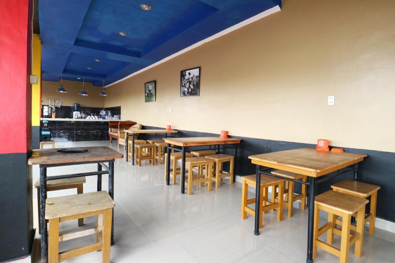 Penginapan Medan Exterior foto